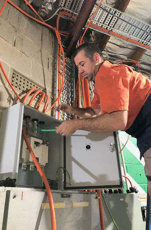 Air Conditioning Installation Adelaide, Commercial Electrician Mitcham, Domestic Electrician Greenwith, Electrical Contractor Greenwith, CCTV Alarm Installation Normanville